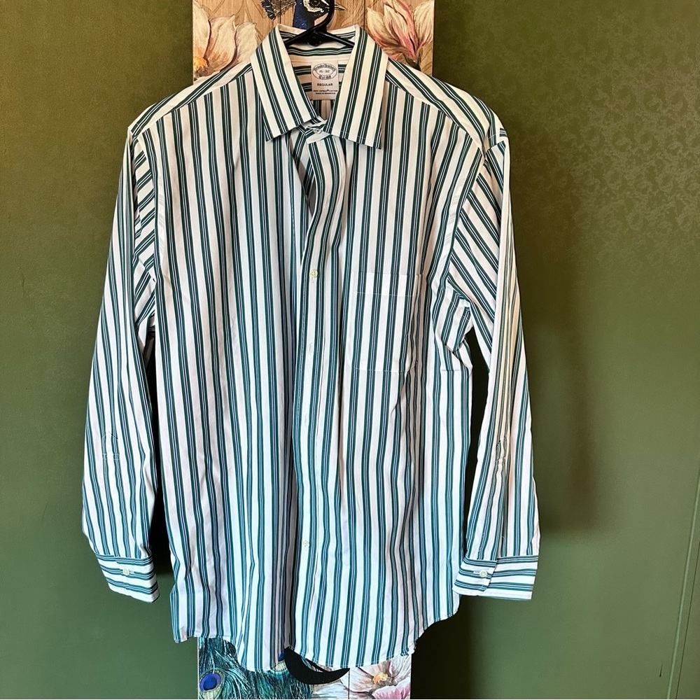 🖇️ Brooks Brothers 15-32 Regular Fit Button Down Dress Shirt